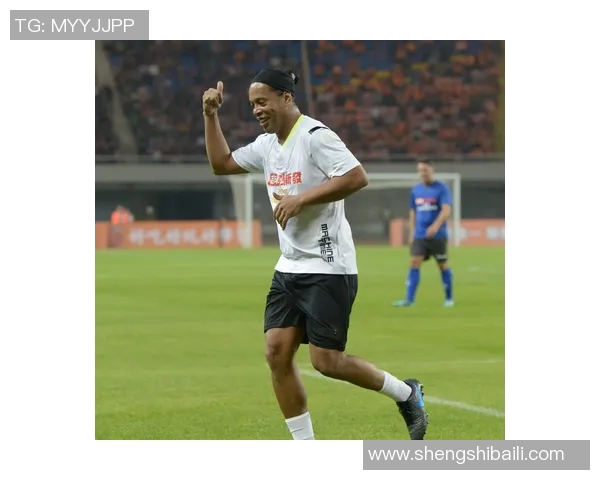 足球明星在场外的精彩瞬间与生活点滴分享